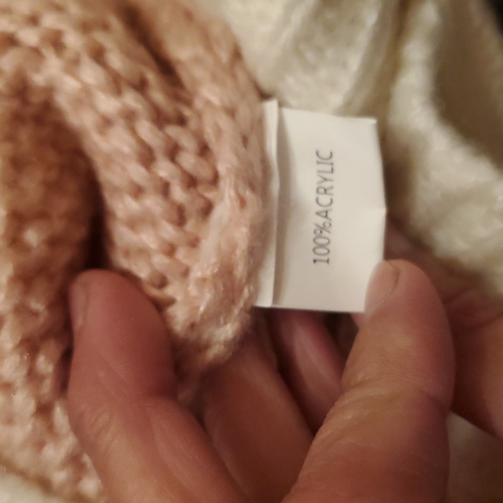PINK RIPPLE SIZE XL Pink and White Sweater Vest with Rose Embroidery - Picture 8 of 10